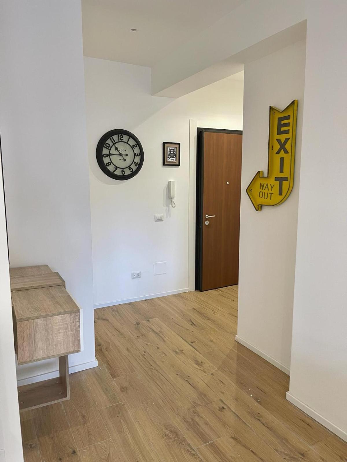 Pm 34 Viale Imperatore Guest House - 50 Mt From Metro San Paolo Exterior foto